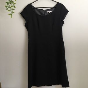 ⬇️ Cabi 840, Classic Black Sheath Dress, Size 16